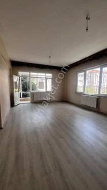  KIRKLARELİ BABAESKİ 3+1 150 m2 daire Ana cadde İzcioğlu market  üstü