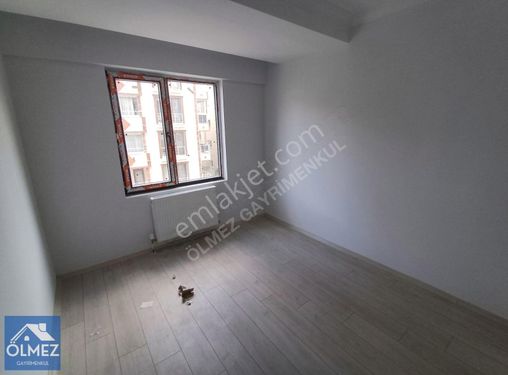 ÖLMEZ'DEN ŞEHİT İLHANLAR CADDE ÜZERİNDE SATILIK GÜZEL DAİRE