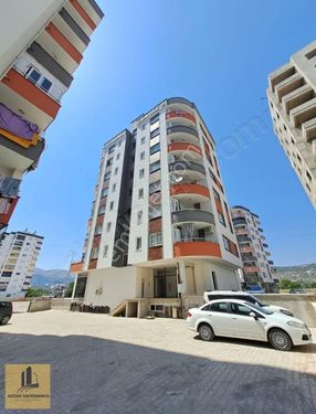 KOZAN GAYRİMENKUL'DEN YENİ ADLİYE YAKINI FULL EŞYALI 3+1 DAİRE