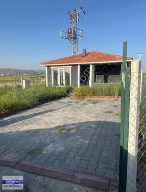 ELMADAĞ ÜÇEVLER'DE 1+1 HOBİEVİ 275M2 ARSA ELEKTRİK SU VAR KAÇMAZ