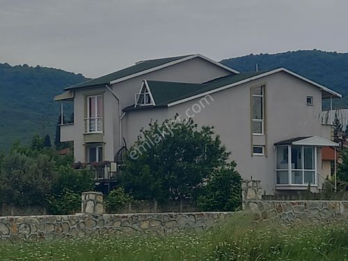 434 m2 arsa,  5 oda, garaj, depo villa