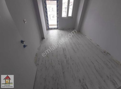 KAHRAMANÇAVUŞ CADDESİNDE SIFIR 3+1 SATILIK DAİRE