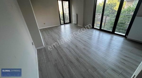 MARMARAYA VE MARİNAYA YAKIN, ARA KATTA, 90M2 NET, GENİŞ 2+1DAİRE