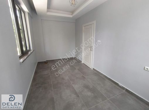 DELEN GAYRİMEN'KULDEN ULAŞIM OLANAKLARINA YAKIN 2+0 DAİRE..!!!