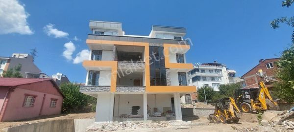 VADİ EMLAK'TAN KARŞIYAKA POLİS KARAKOL KANAL KENARI 2+0 SATILIK DAİRE