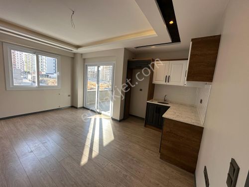  CADDE ÜZERİ ULAŞIM SIKINTISI OLMAYAN 2+1 KİRALIK DAİRE