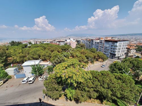  mızraklı caddesinde deniz manzaralı 3+1 daire 