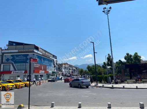 DÜZCENİN KALBİNDE BODRUM+4 KATLI 713 M2 SATILIK İŞYERİ