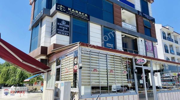 REMAX MİD GOP`DA ADLİYE KARŞISI ACİL SATILIK 1+1 ARA KAT OFİS