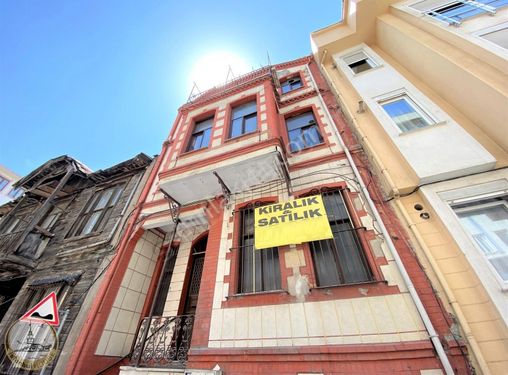 İstanbul House'dan Cevizlikte 360m2 4 Katlı Satılık Komple Bina