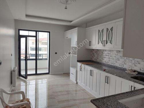  CUMHURİYET MAH PARK23 ARKASINDA SATLIK 3+1 SIFIR ARA KAT DAİRE