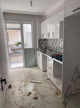  MURATPAŞA DENİZ MAHALLESİN'DE DENİZE 400 METRE MESAFE DE 2+1 SATILIK DAİRE