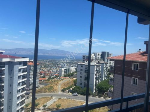 AKGÜL EMLAK’TAN MALTEPE SİTESİNDE 3+1 130 m2 NET SATILIK DENİZ MANZARALI LÜX DAİRE