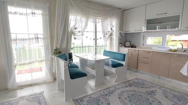 Çatalca'da Eşyalı Satılık Müstakil Kır Evi