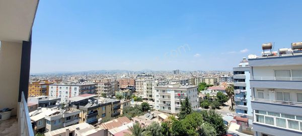 Aksu'dan öğretmen evlerinde stadyum karşısında   satılık daire