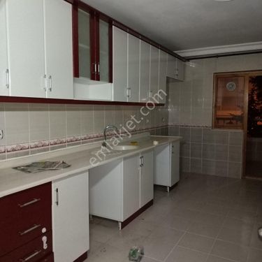  KAZIM ORBAY'DA CADDE YAKINI 2+1 KİRALIK DAİRE