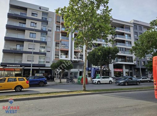 Bostanlı Girne Bulvarı Sahil Yakını Satılık 3+1 Daire