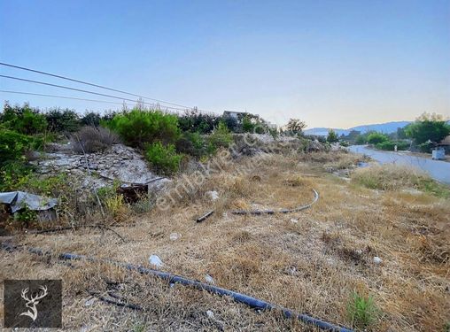 REN'DEN KÖSBUCAĞINDA SATILIK KÖY İÇERİSİNDE YATIRIMLIK TARLA