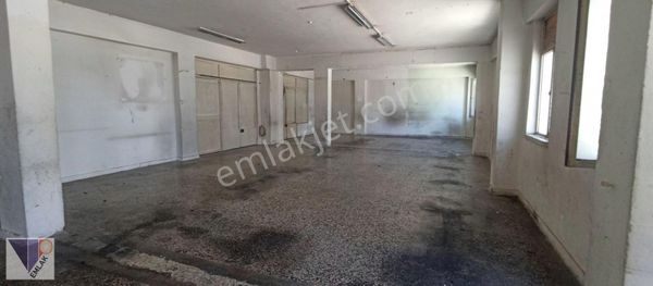 BAYRAMPAŞA SANAYİDE 300 M2 OTOPARKLI ATÖLYE