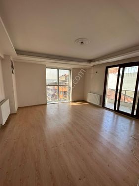  BUCA İŞÇİEVLERİNDE 3+1 125M2 DGAZLI KİRALIK DAİRE