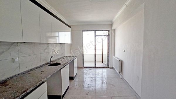 ÇAKIRBEYLİ GAYRİMENKUL’DEN SANCAK’DA BELKOP SİT. SIFIR SATILIK 3+1 DAİRE