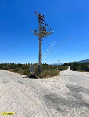 YAKAKÖY ANA CADDE ÜZERİ VİLLALARIN İÇİNDE ARSA