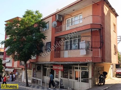 GÜMÜŞPALA SU DEPOSU YANINDA 25 METRE CADDE CEPHELİ 3 KATLI BİNA