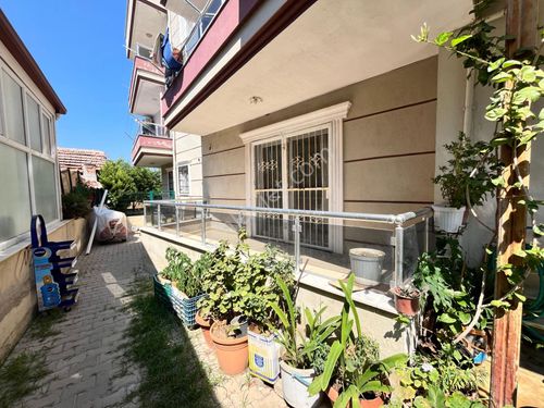  ÜRKMEZ MERKEZ'de SATILIK KULLANIŞLI MASRAFSIZ 2+1 DAİRE