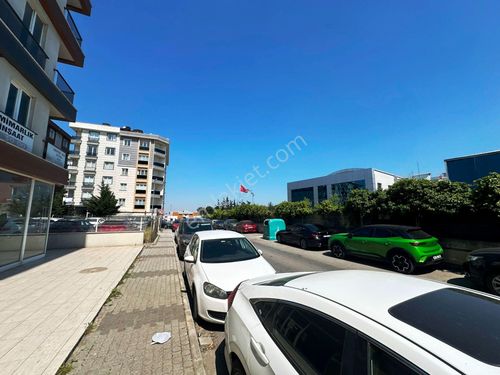  SANCAKTEPE EBUBEKİR CD.5 YILLIK 60m2 GÜVENLİKLİ SATILIK PLAZA KATI