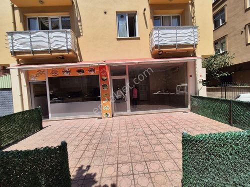  TOPSELVİ CADDESİ KÖŞE BAŞI 400 m2 DEPO + DÜKKAN