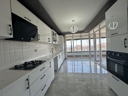  BEYOĞLU'NDAN HASTANE YAKINI KAPALI OTOPARKLI LUX 4+1 SİTEDE DAİRE