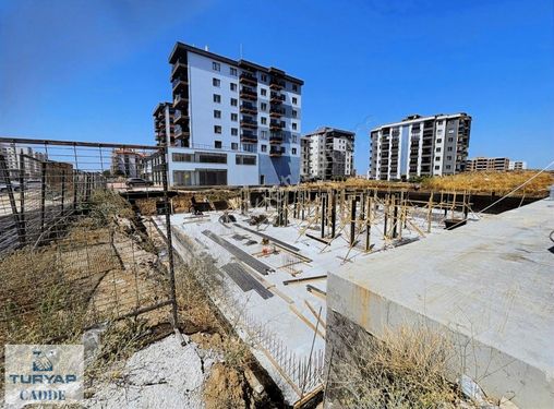 ÇANAKKALE MERKEZ CADDE ÜZERİ KAPALI OTOPARKLI 3+1 DAİRE