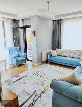 SULTANBEYLİ NİN EN GÖZDE KONUMUNDA SİTEDE 2+1 SATILIK DAİRE