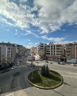 Cennet Gyo'dan Emniyet Caddesi Üzeri Satılık 4+1 Ofis