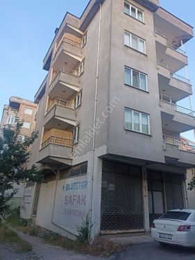 541 M2 arsa içinde 4 daire 1 dükkan olan arsa