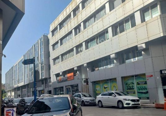 KADIKÖY SADIKOĞLU İŞMERKEZİNDE  SATILIK 150m2 OFİS KATI