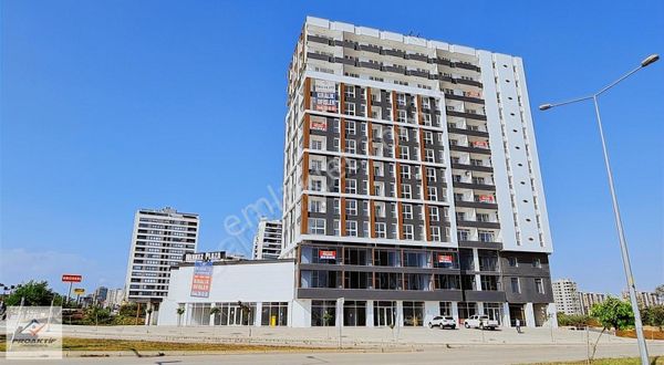 Proaktif'ten REAL Kavşağında Harika Konumda 1+1 Kiralık Ofis