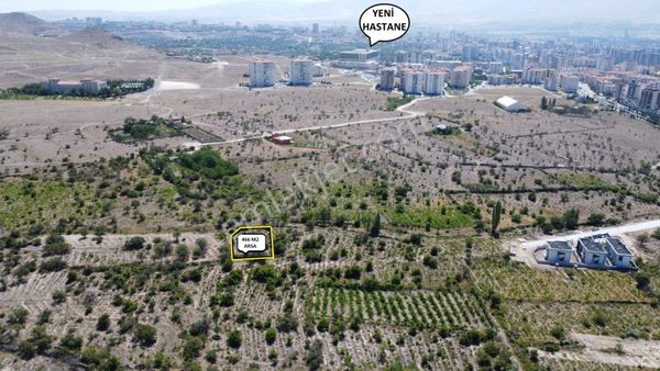 NİĞDE MERKEZ FERTEK ANA YOLA YAKIN 466M2 KÖŞEBAŞI SATILIK ARSA