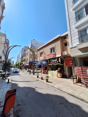 DOKTORLAR CADDESİNDE KÖŞE BAŞI KOMPLE SATILIK BİNA