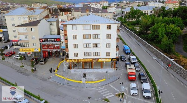 Remax Penta ' dan 50.Yıl Caddesi Üzeri Satılık İşyeri