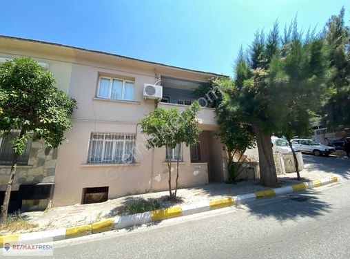 Urla Merkez'de İş Yeri Olmaya Uygun Kiralık 2+1 Daire