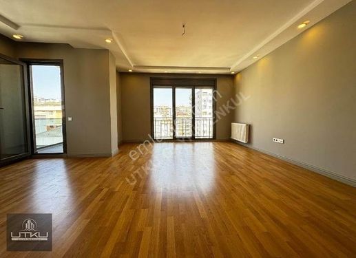 UTKU'DAN BAĞDATIN PARALELİNDE 140m2 BALKONLU 3+1 SIFIR DAİRE