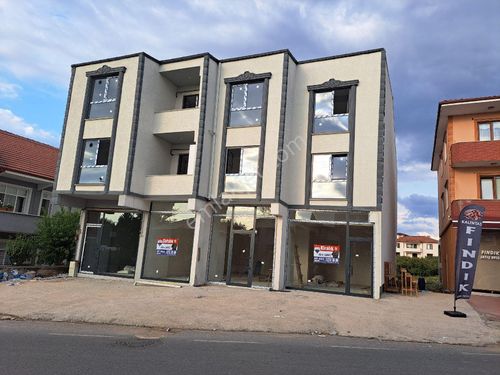 REMAX MAVİ DEN KARAPÜRÇEK MERKEZDE 100 M² SIFIR DÜKKAN 