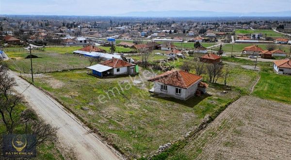 Çivril Işıklı'da Satılık 2 Adet Müstakil Ev