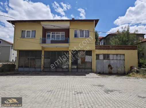 ÇINAR EMLAK'TAN GÜLTEKİN MAHALLESİNDE SATILIK 3 DÜKKAN 1 DAİRE