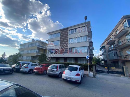 TUNALI HİLMİ CADDESİ VE KARUM YAKINI 3+1 1.KAT OTOPARKLI MERKEZİ SİSTEM 