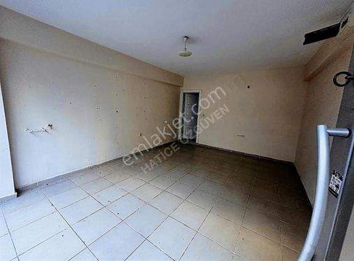 REŞADİYE MAHALLESİNDE 30 m2 DÜKKAN