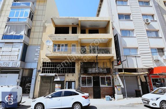 Çiğli Eski Havaalanı Caddesinde Komple Kiralık 2 katlı Bina