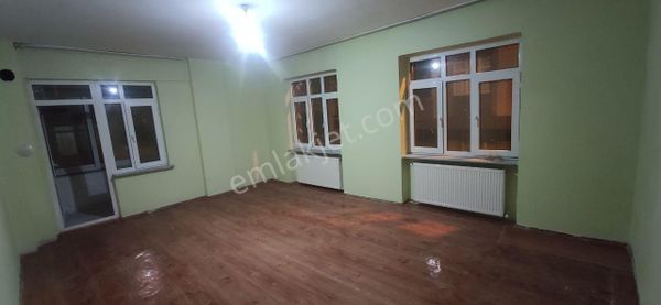 Geniş Ve Kullanışlı Daire