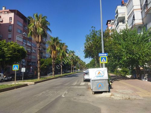  TRT CADDESİNE BİR BİNA MESAFEDE ASMA KATLI, SATILIK DÜKKAN